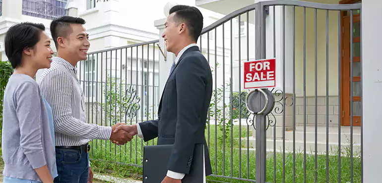 Why Choose Us to Sell Your House in Clarksville, TN?