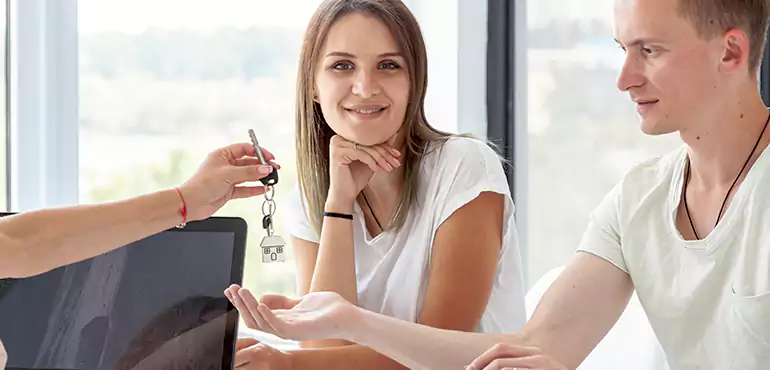 Why Choose Clarksville Home Buyers to Sell Your House Our Investors in Clarksville, TN?