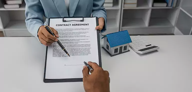 Why Sell Your Wholesale Assignment Contract to Us in Clarksville, TN?